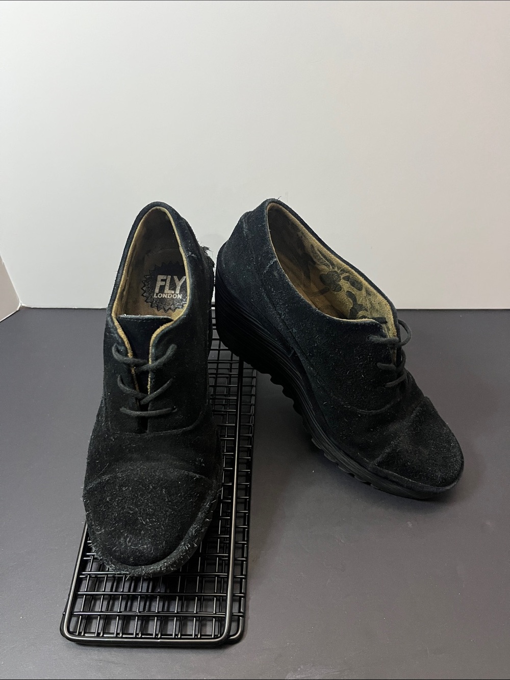 Fly London Black Suede Lace-Up Women’s - Size 5.5 (EU 36)